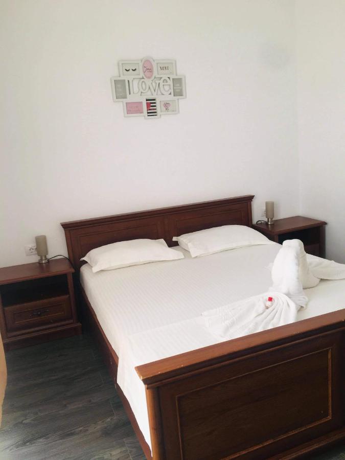 Appartamento Casa Famous Iasi Esterno foto