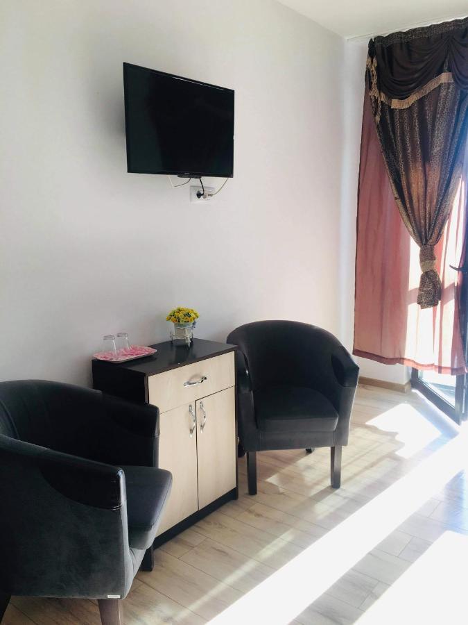 Appartamento Casa Famous Iasi Esterno foto