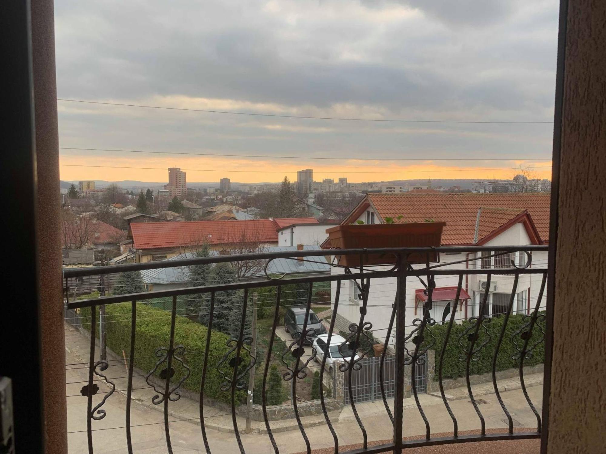 Appartamento Casa Famous Iasi Esterno foto